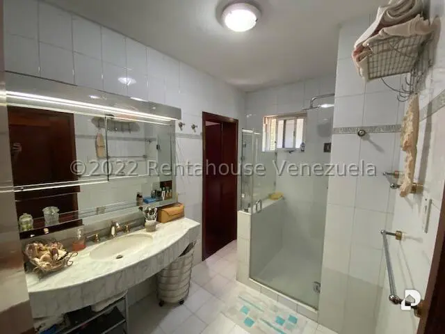 Casa en Valle Arriba, Caracas – 11
