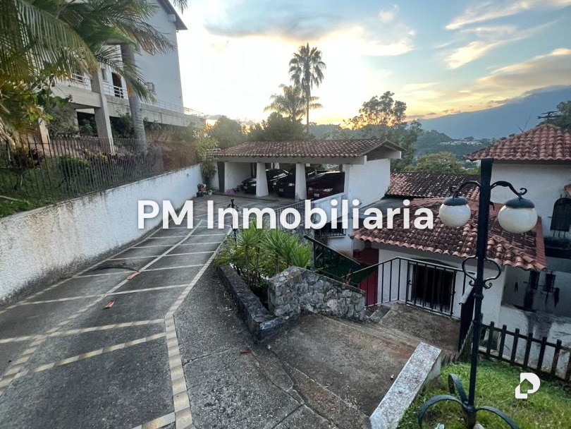 Casa en Cerro Verde, Caracas – 12