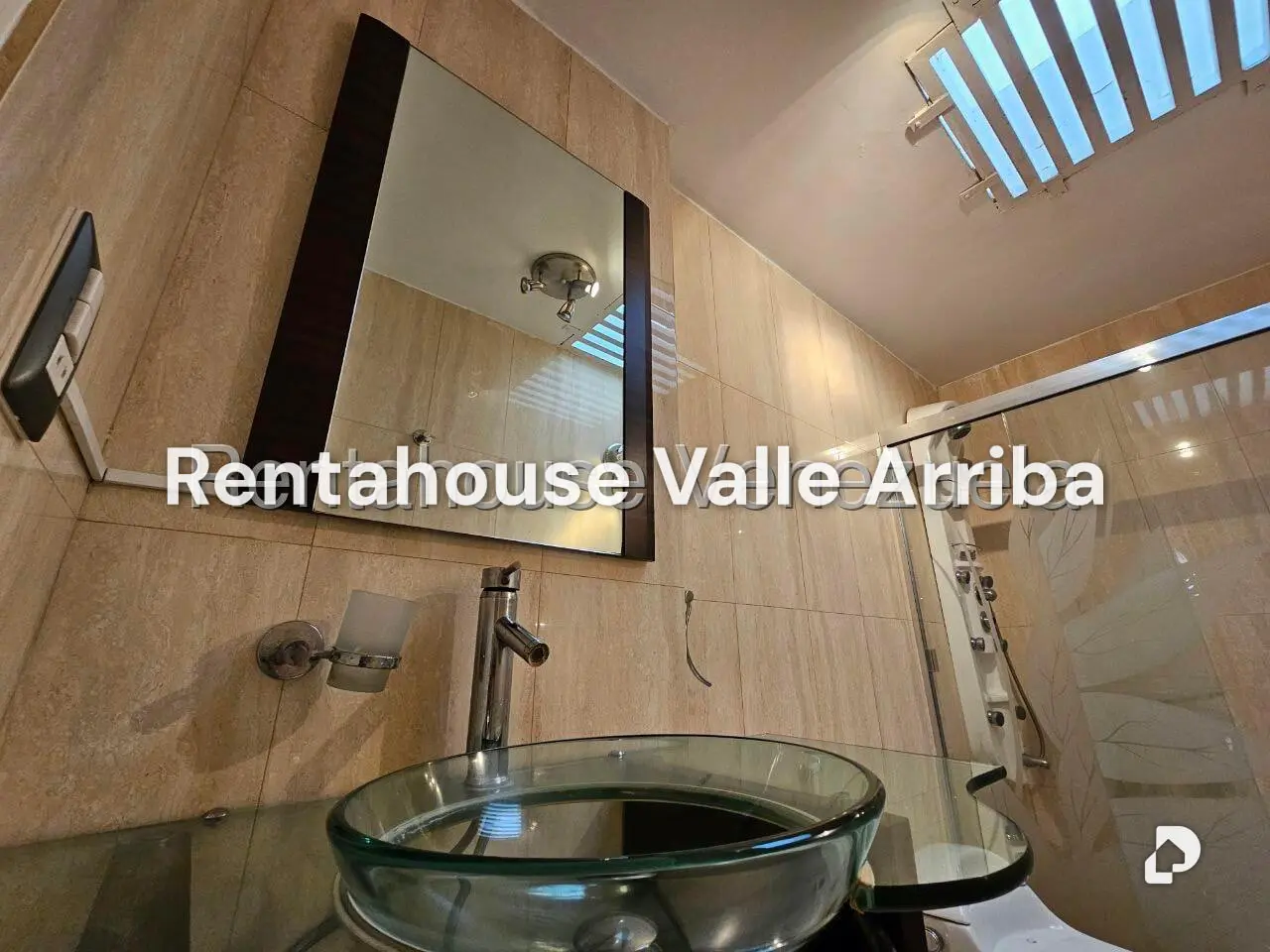 Apartamento en Santa Fe Norte, Caracas – 28