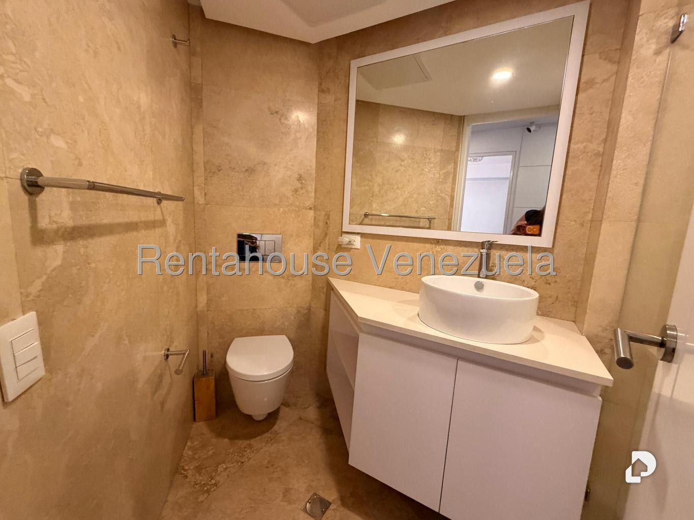Apartamento en Campo Alegre, Caracas – 16