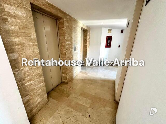 Apartamento en El Rosal, Caracas – 2