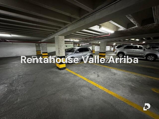 Apartamento en El Rosal, Caracas – 16