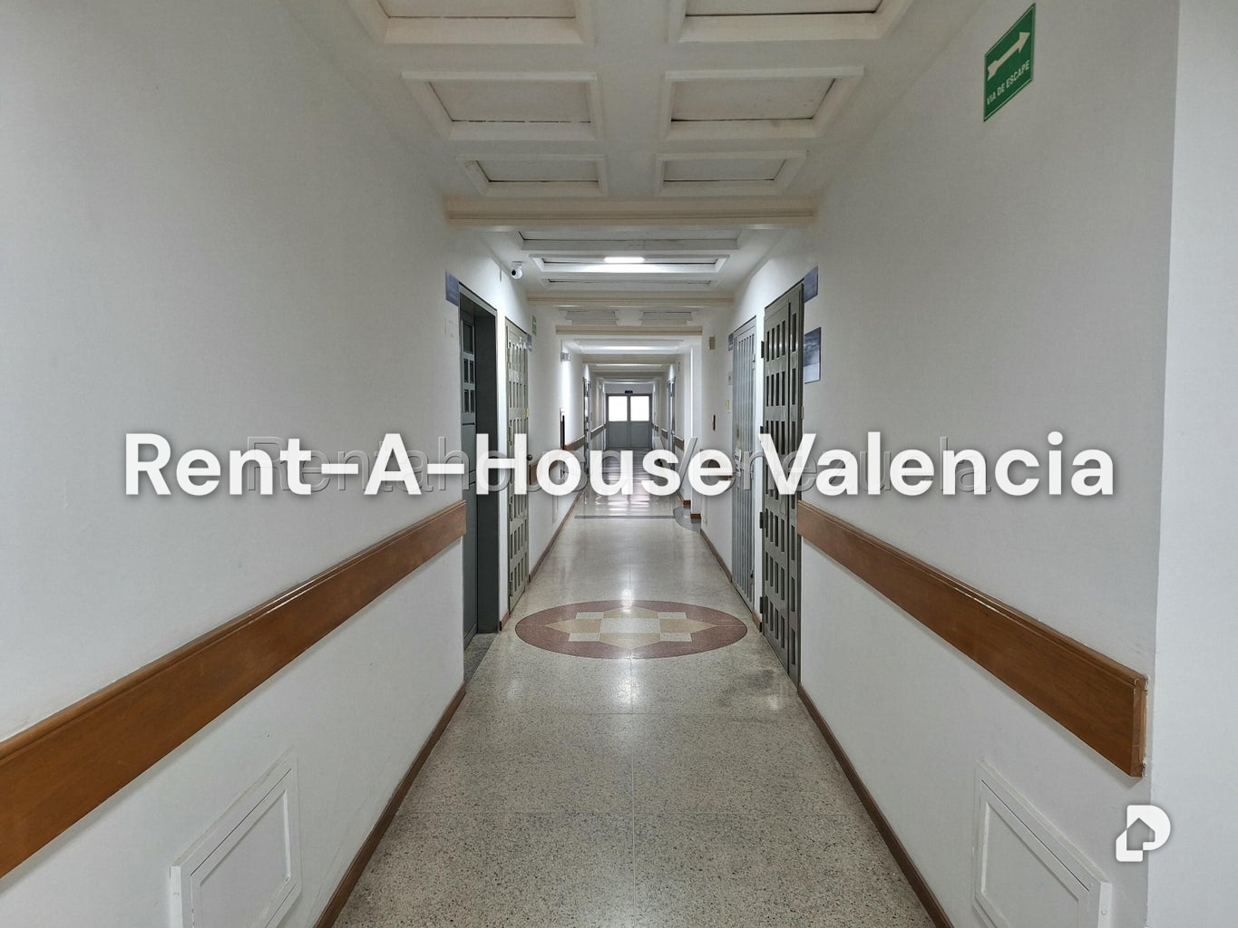 Local comercial en El Parral, Valencia – 3