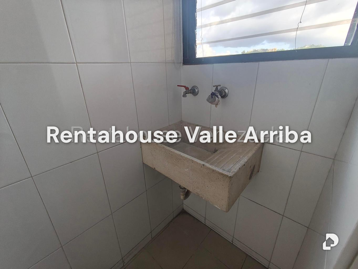 Apartment in Los Naranjos (del Cafetal), Caracas – 26