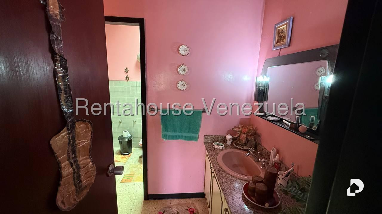 Casa en Los Chorros, Caracas – 18