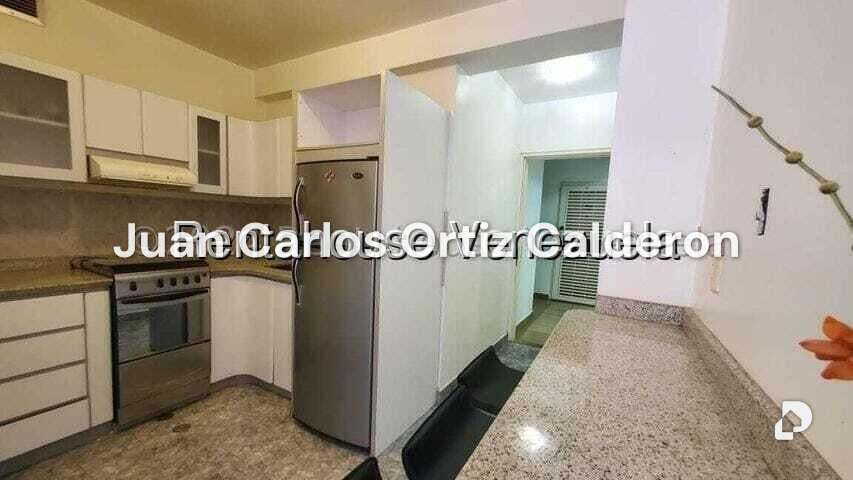 Apartamento en Miravila, Caracas – 2