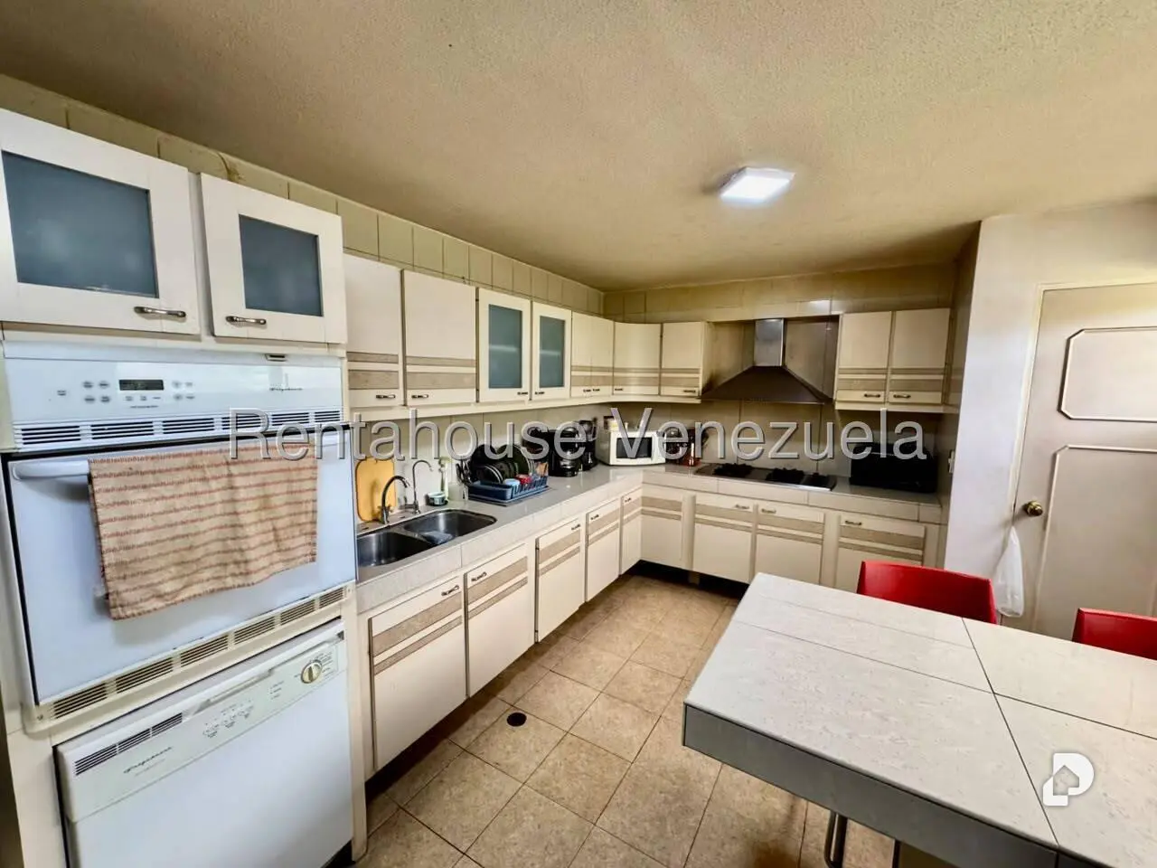 Apartamento en Los Naranjos (del Cafetal), Caracas – 12