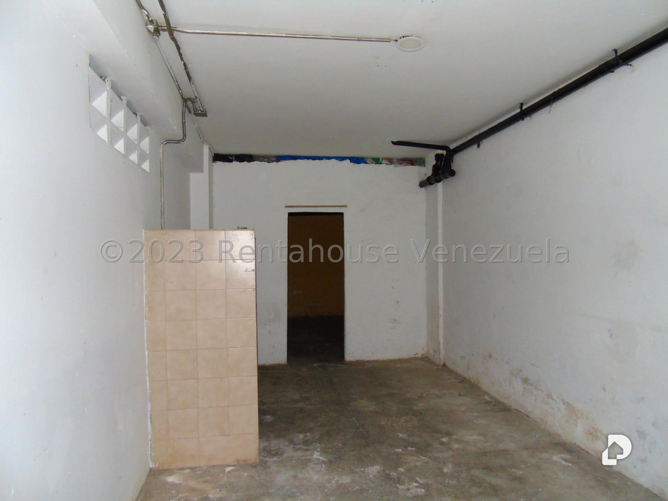 Local comercial en Parroquia La Candelaria, Caracas – 12