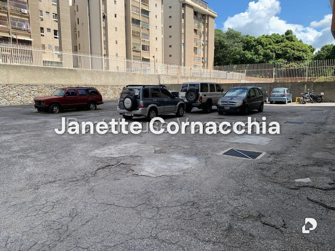 Apartamento en La Urbina, Caracas – 18