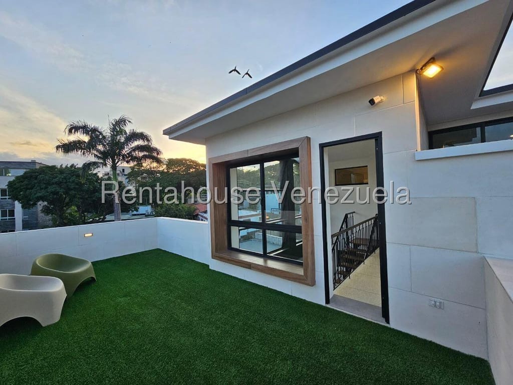 Casa en Altamira, Caracas - 1
