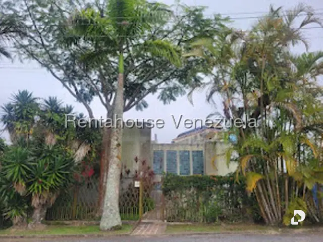 Casa en Club de Campo, San Antonio de Los Altos – 1