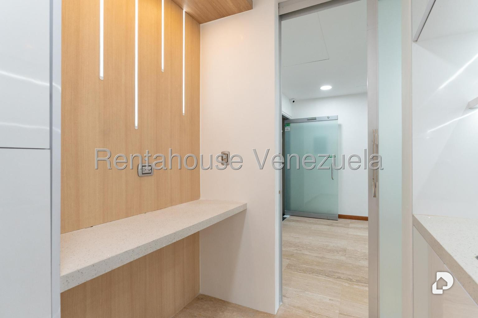 Oficina en Las Mercedes, Caracas