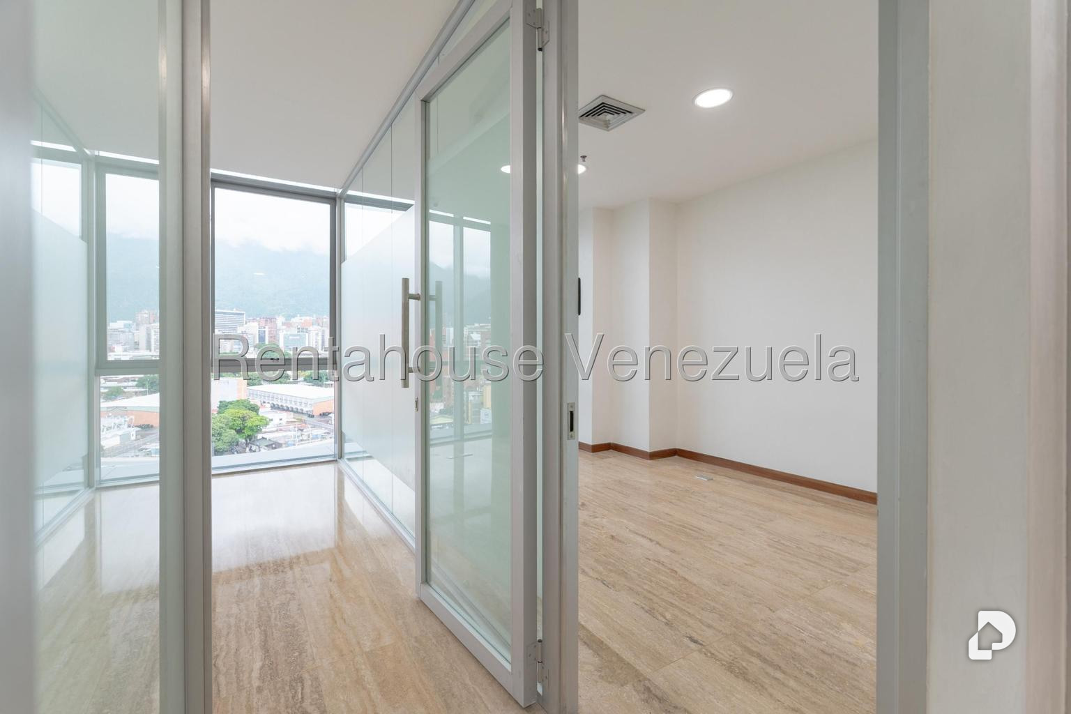 Oficina en Las Mercedes, Caracas