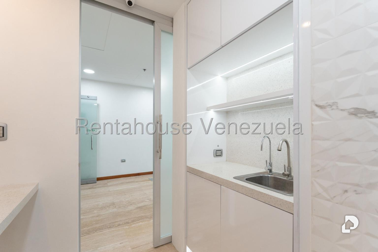 Oficina en Las Mercedes, Caracas