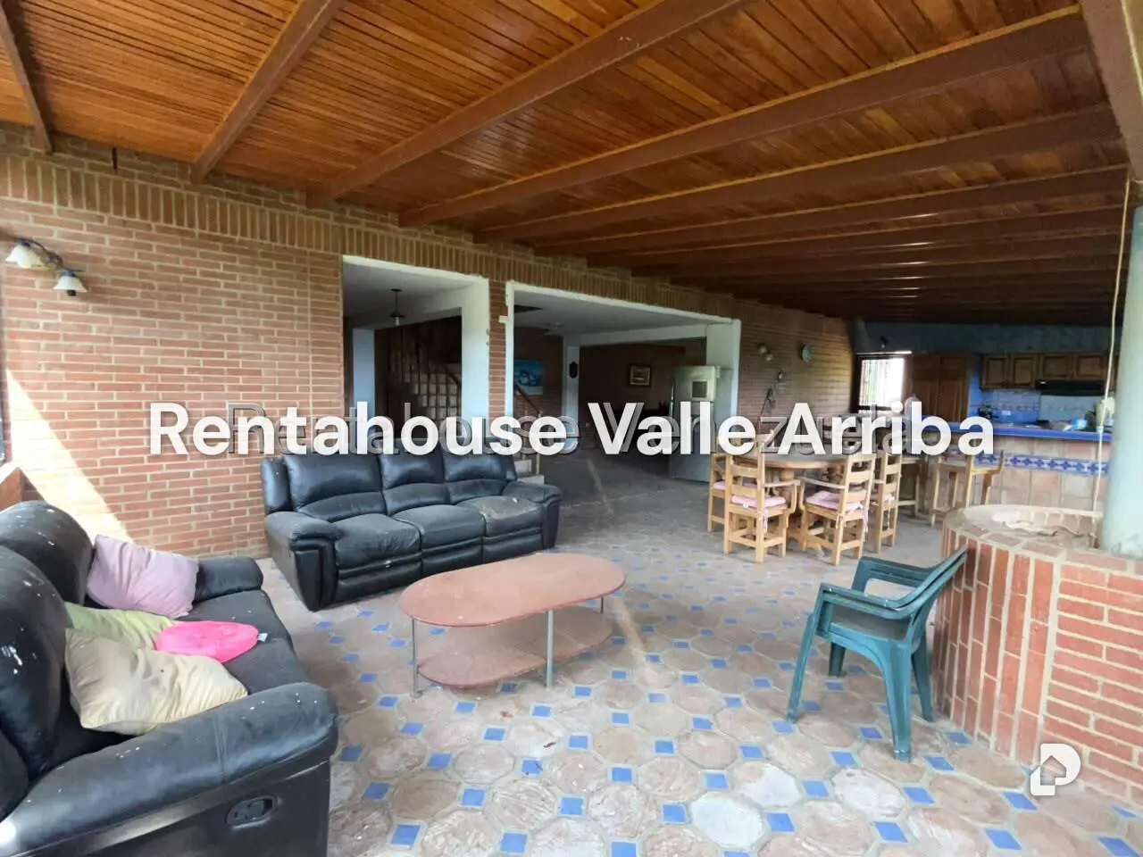 Casa en Karimao Country, Caracas – 27