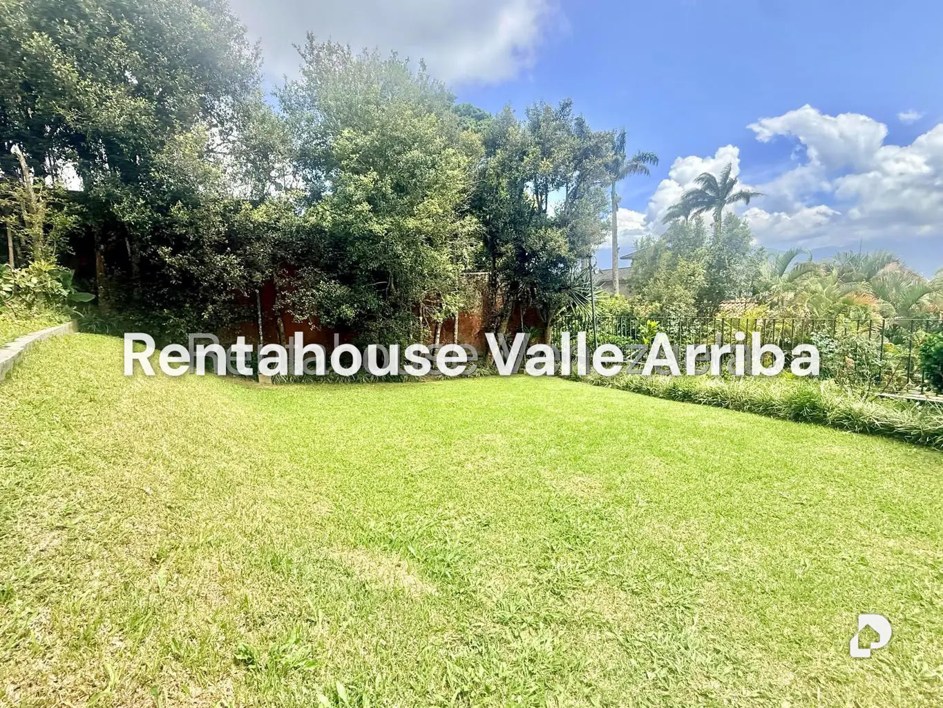 House in La Lagunita Country Club, Caracas – 6