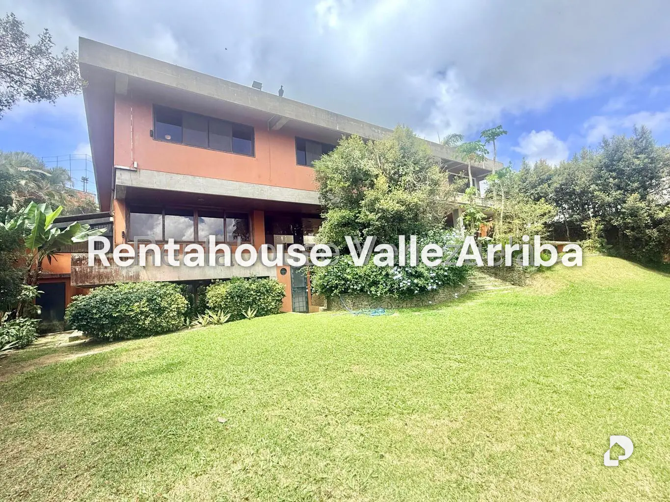 House in La Lagunita Country Club, Caracas – 4