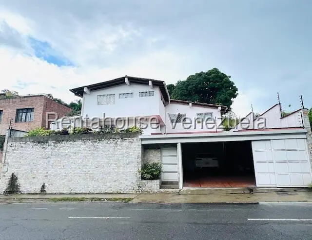 House in Prados del Este, Caracas - 1