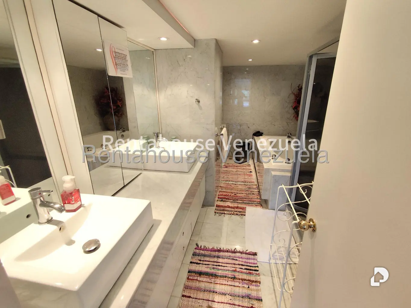 Apartamento en Lomas de La Lagunita, Caracas