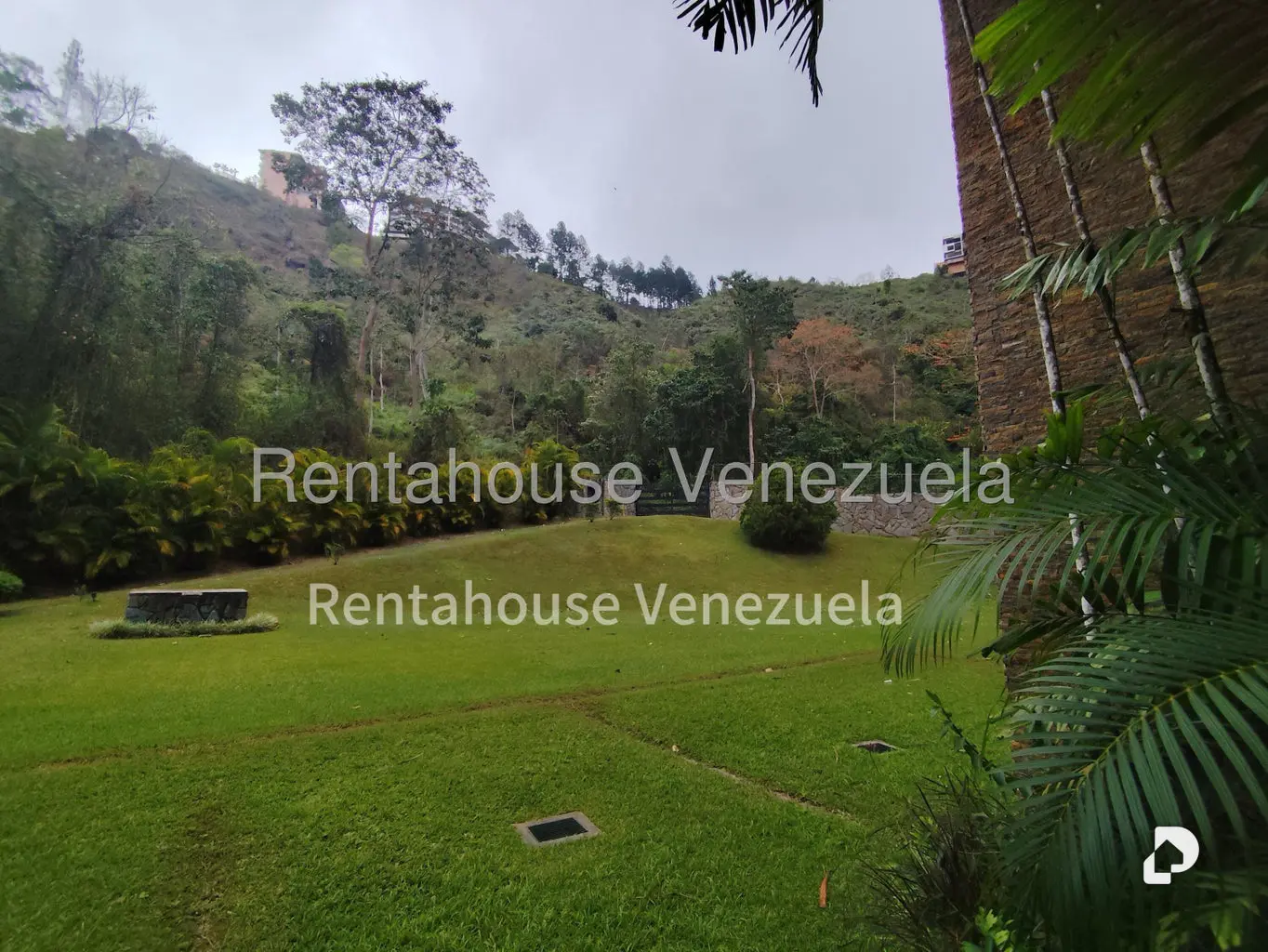 Apartamento en Lomas de La Lagunita, Caracas