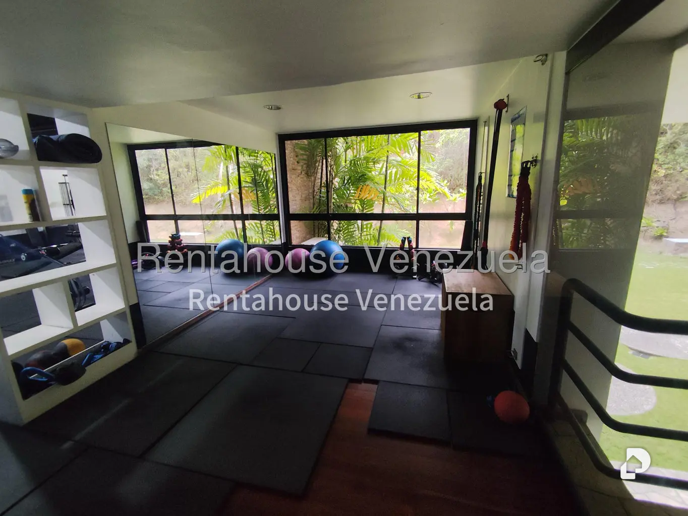Apartamento en Lomas de La Lagunita, Caracas