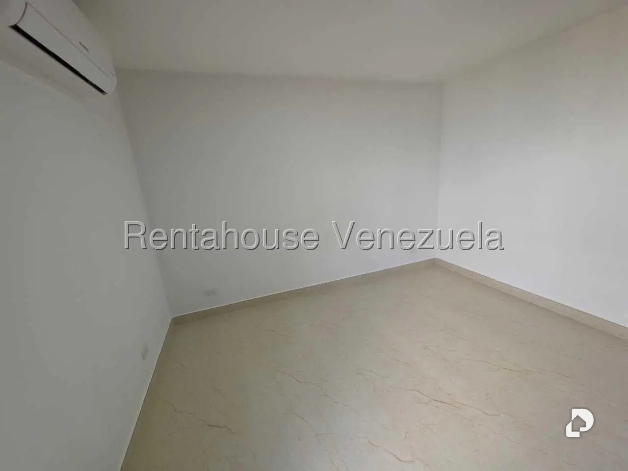Apartamento en Los Naranjos (del Cafetal), Caracas – 11