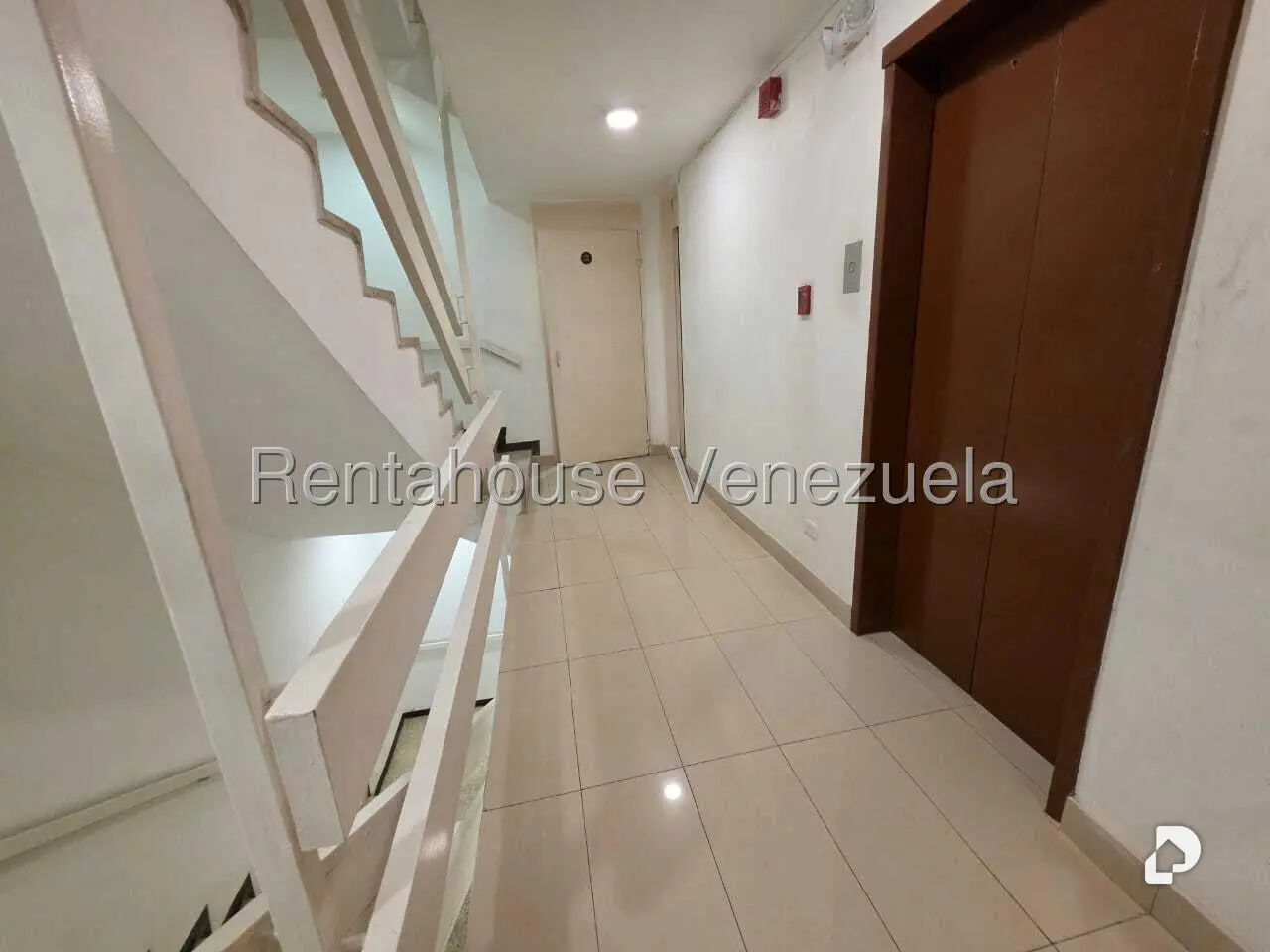 Apartamento en Los Naranjos (del Cafetal), Caracas – 28