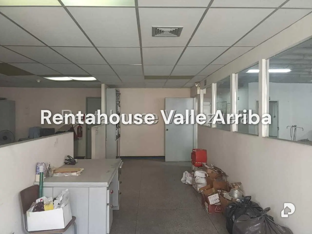 Local comercial en Parroquia Altagracia, Caracas – 23