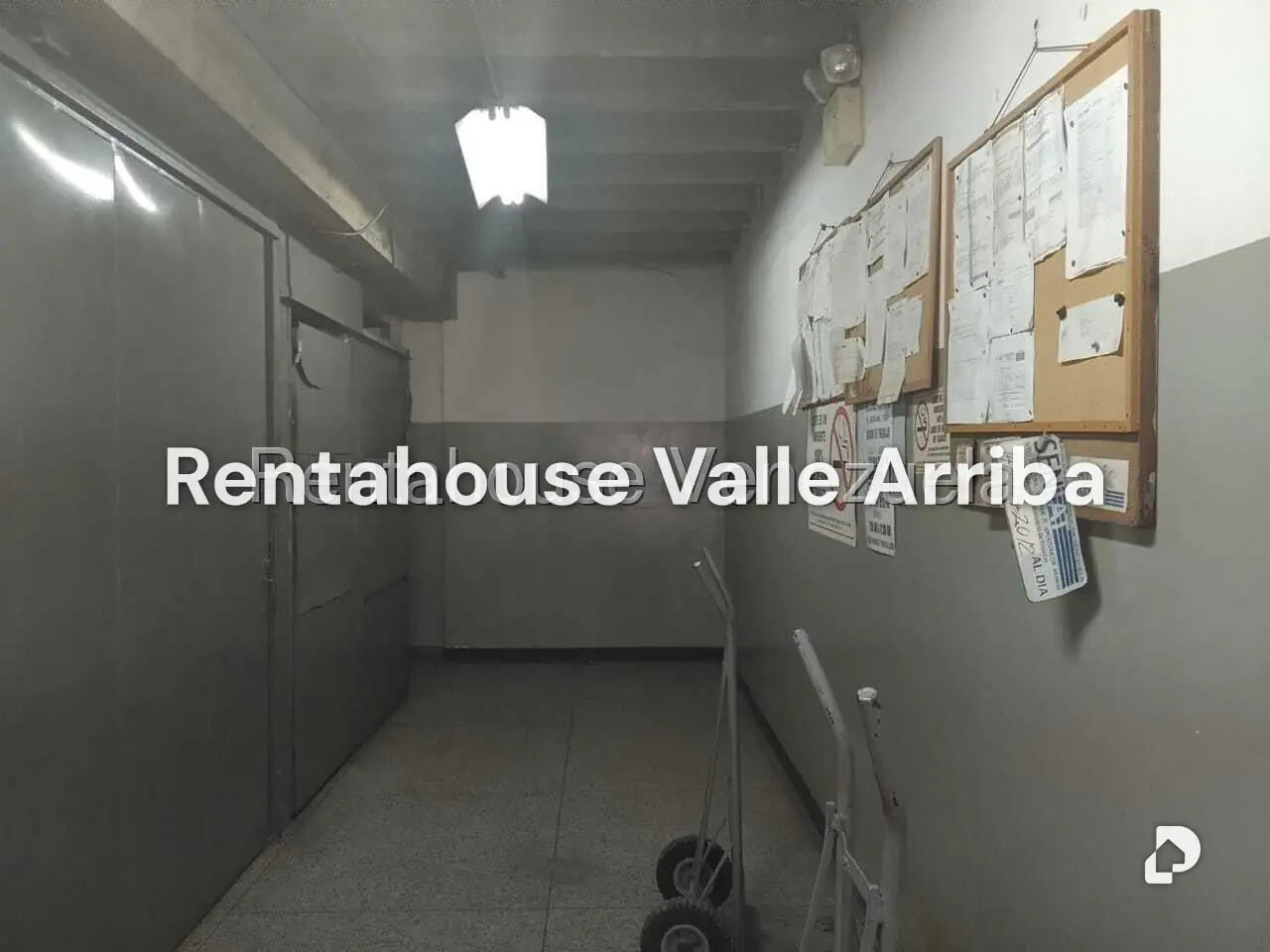 Local comercial en Parroquia Altagracia, Caracas – 15