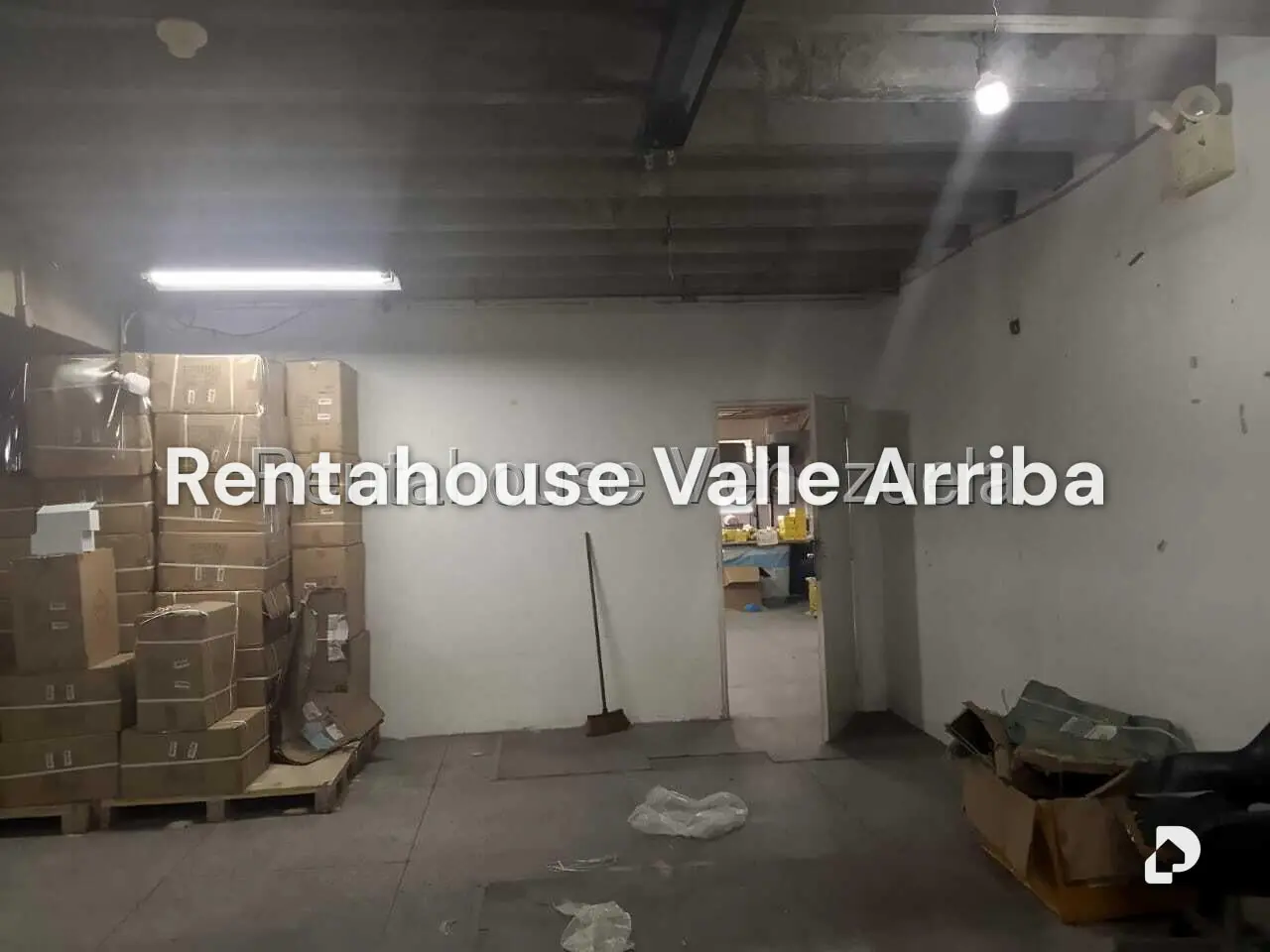 Local comercial en Parroquia Altagracia, Caracas – 13