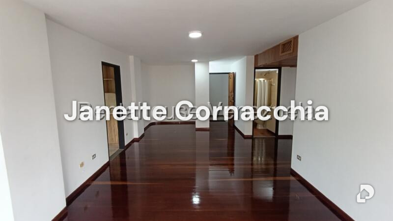 Apartamento en Altamira, Caracas – 6