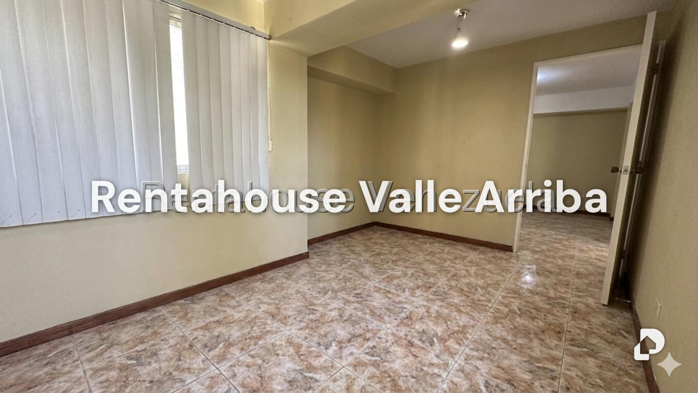 Apartamento en Parroquia Santa Rosalía, Caracas – 11
