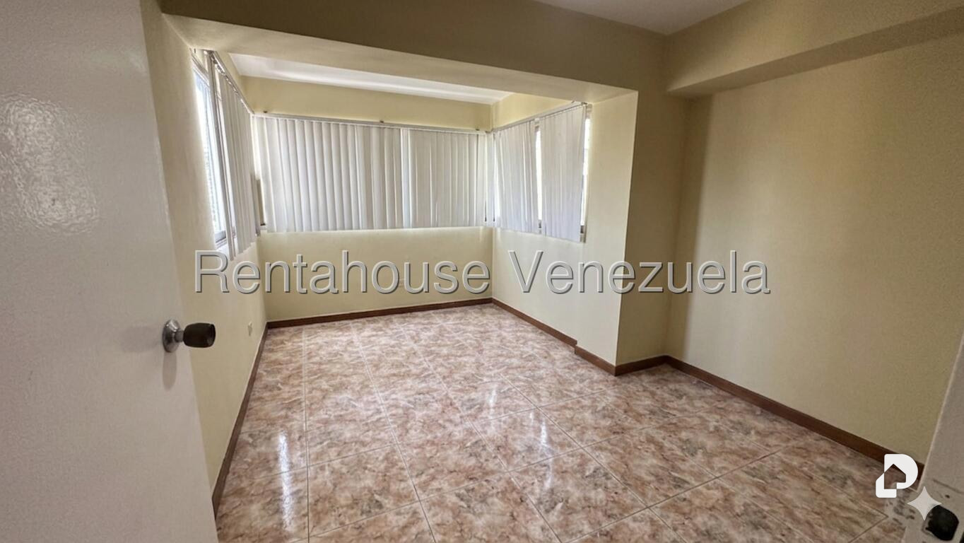 Apartamento en Parroquia Santa Rosalía, Caracas – 10