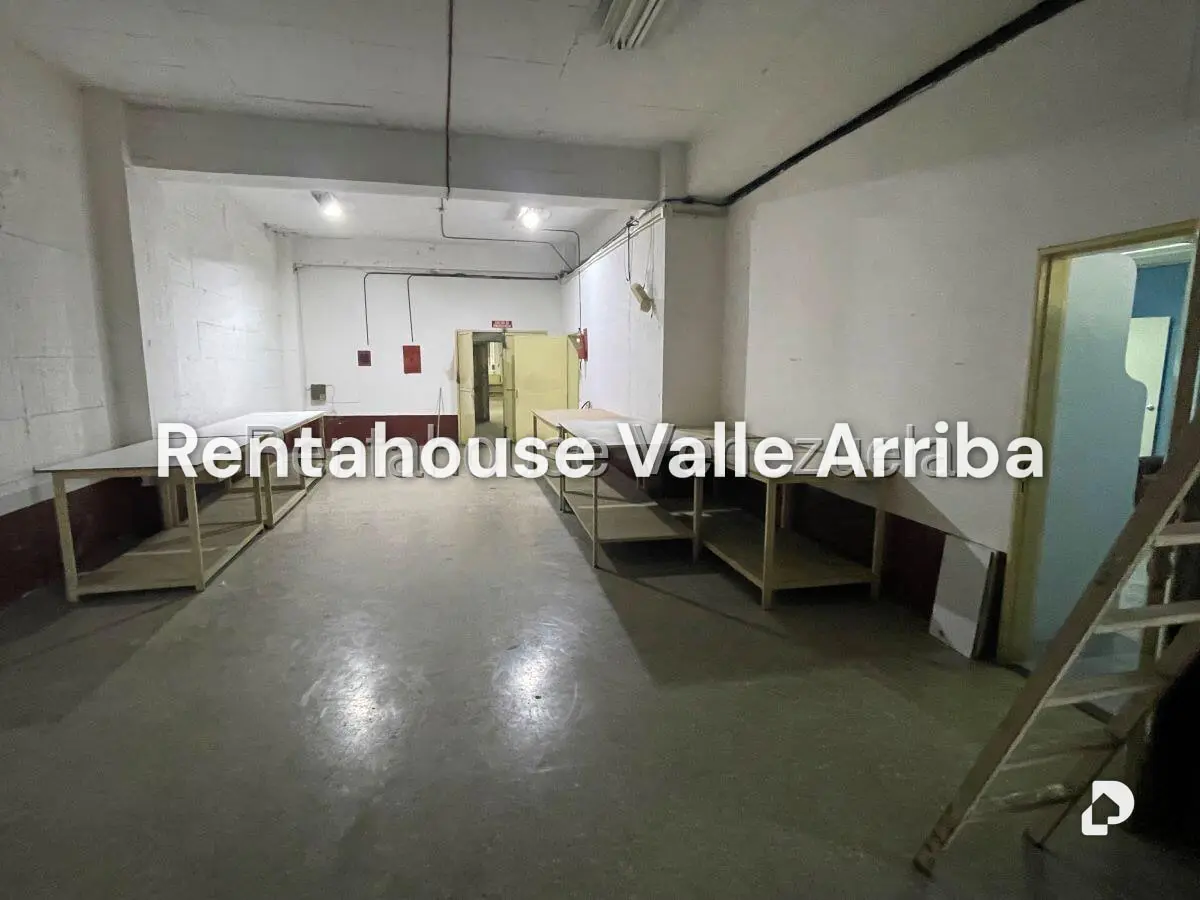 Warehouse in Ruiz Pineda, Caracas – 12