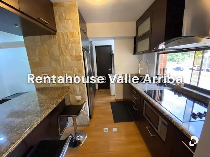 Apartamento en Los Naranjos de las Mercedes, Caracas – 4