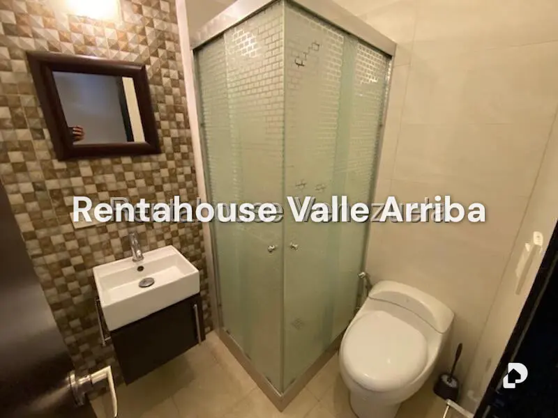 Apartamento en Los Naranjos de las Mercedes, Caracas – 17