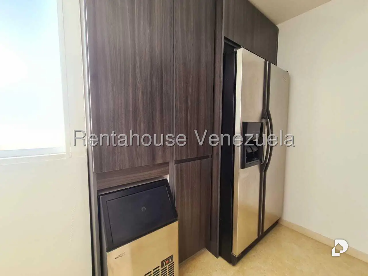 Apartamento en Santa Fe Sur, Caracas – 13