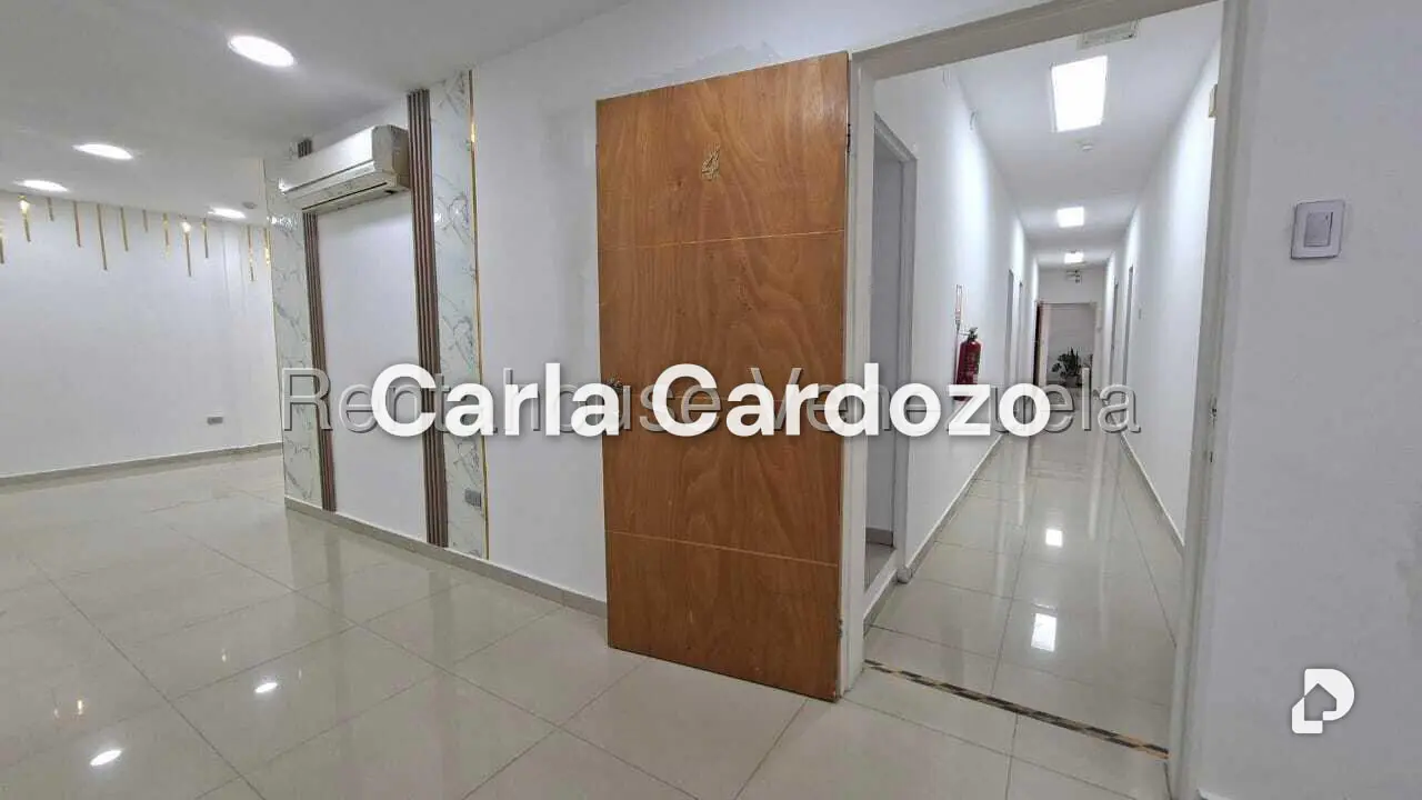 Oficina en Los Chaguaramos, Caracas – 6