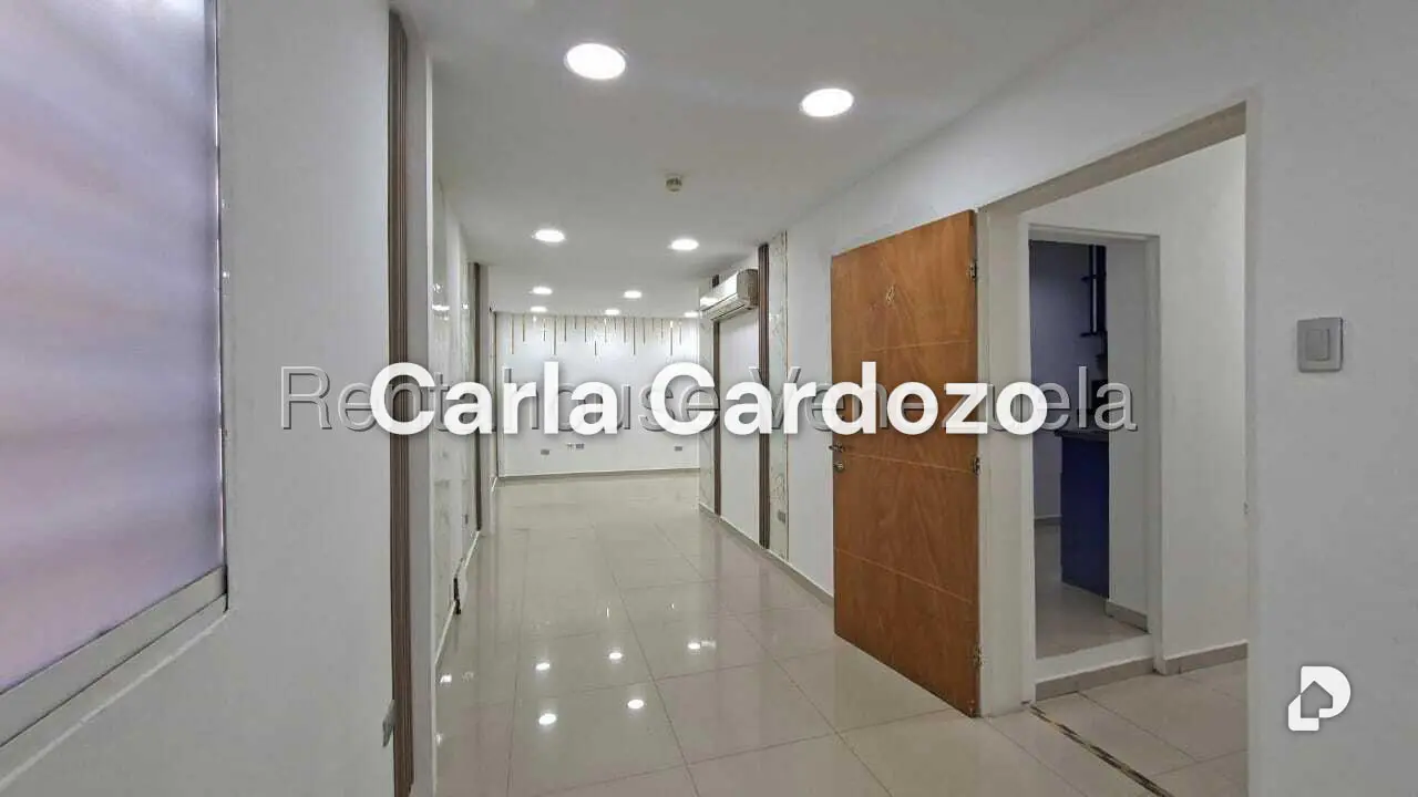 Oficina en Los Chaguaramos, Caracas – 7