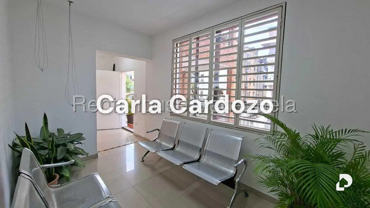 Oficina en Los Chaguaramos, Caracas – 21