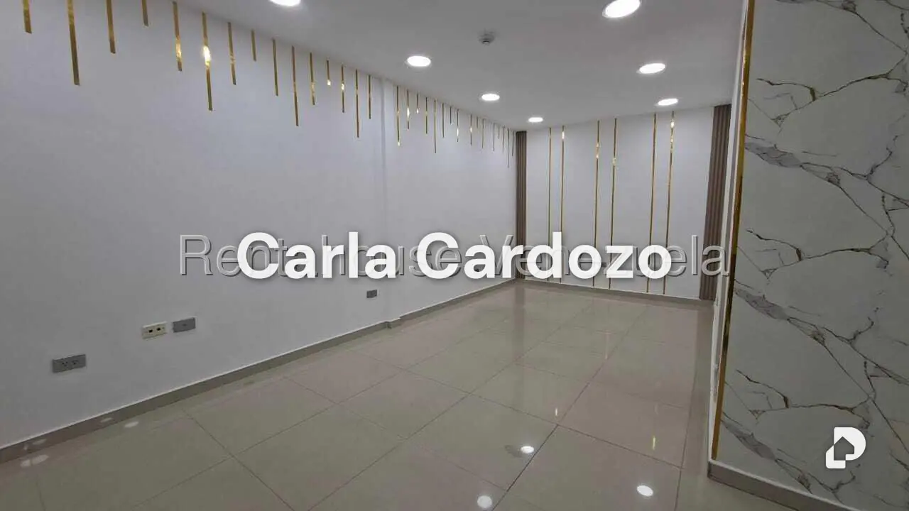 Oficina en Los Chaguaramos, Caracas – 12