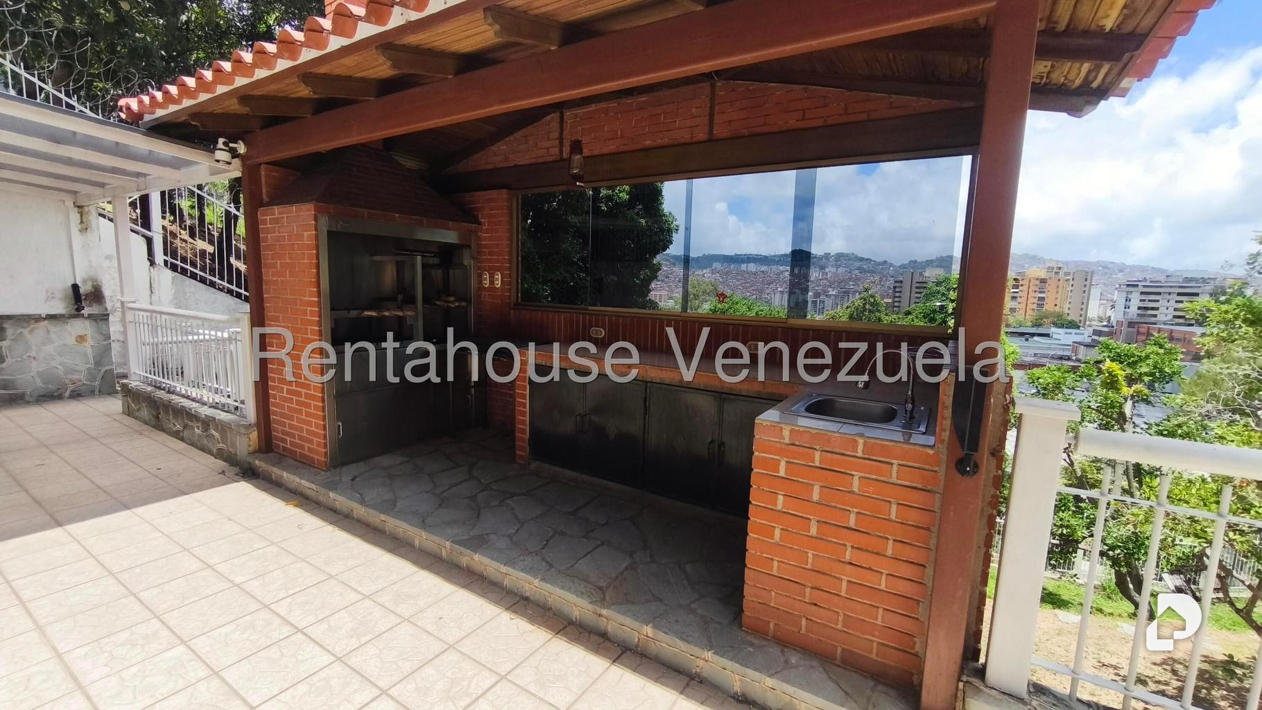 Casa en El Marqués, Caracas – 25