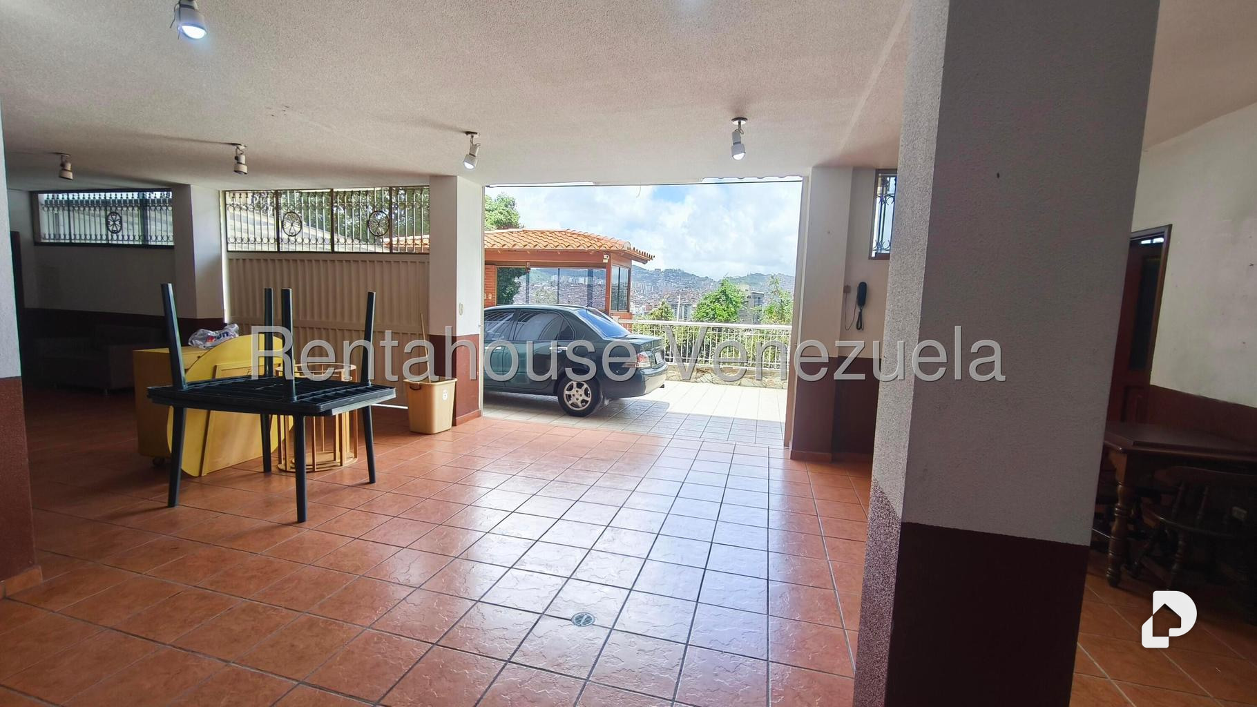 Casa en El Marqués, Caracas – 24