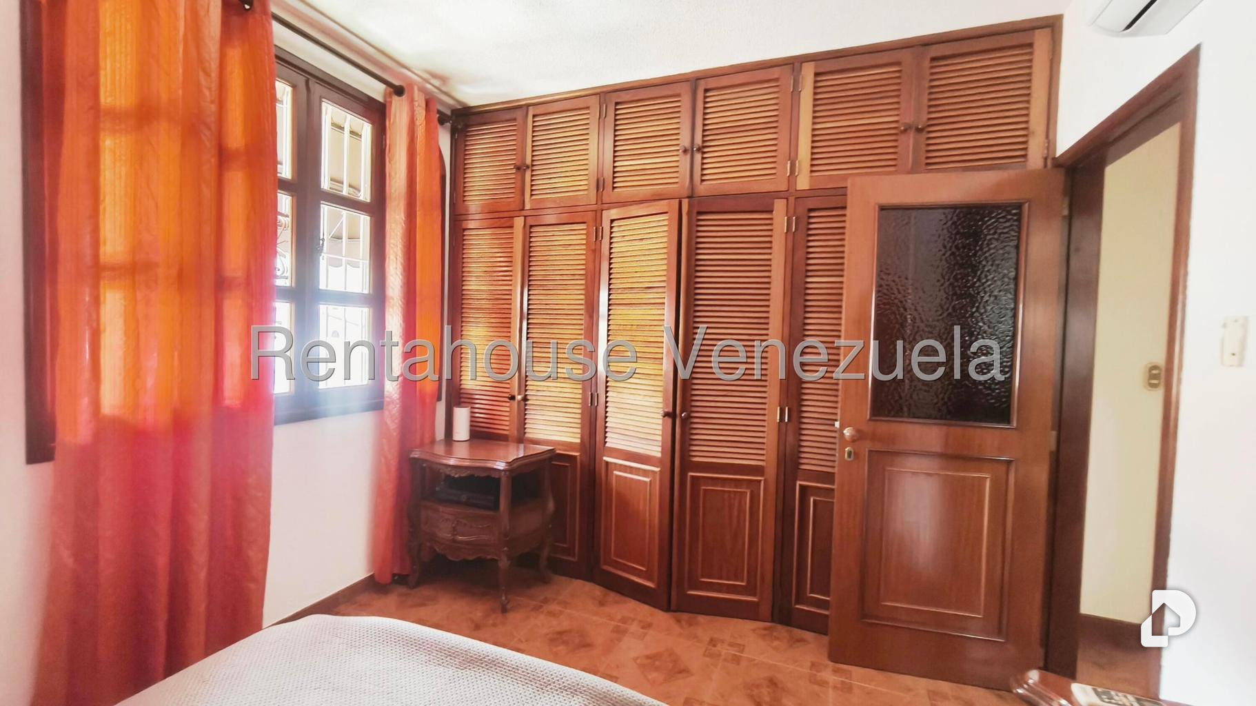 Casa en El Marqués, Caracas – 17