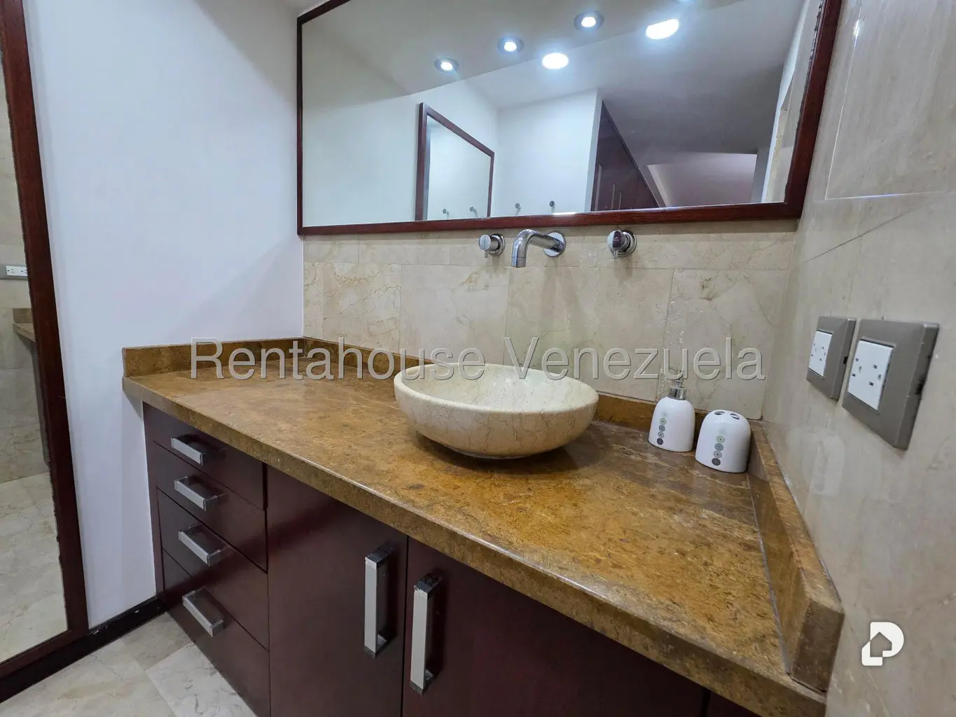 Apartamento en Campo Alegre, Caracas – 27