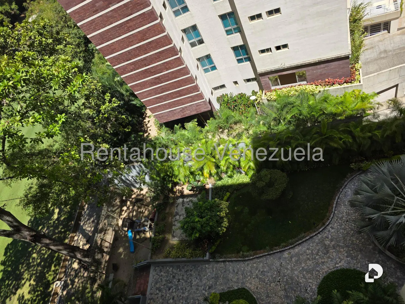 Apartamento en Campo Alegre, Caracas – 17