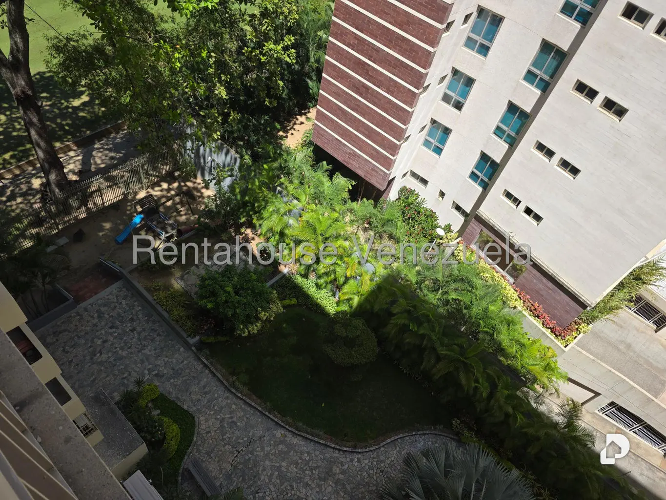 Apartamento en Campo Alegre, Caracas – 18