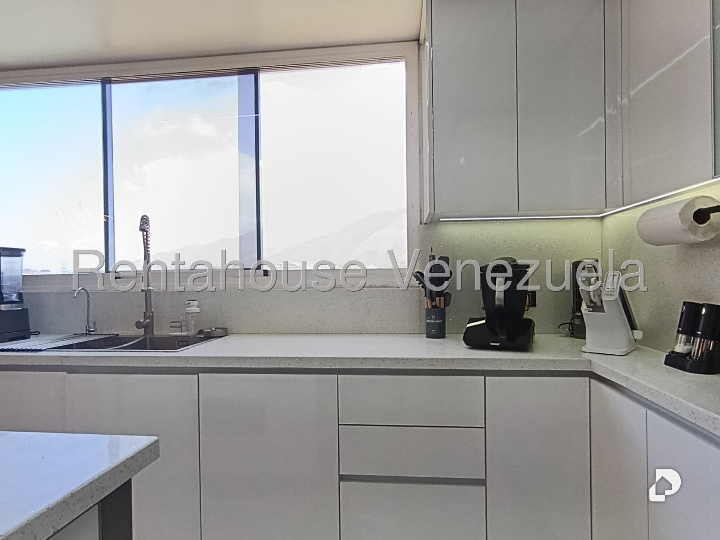Apartamento en Urb. Miranda, Caracas – 17
