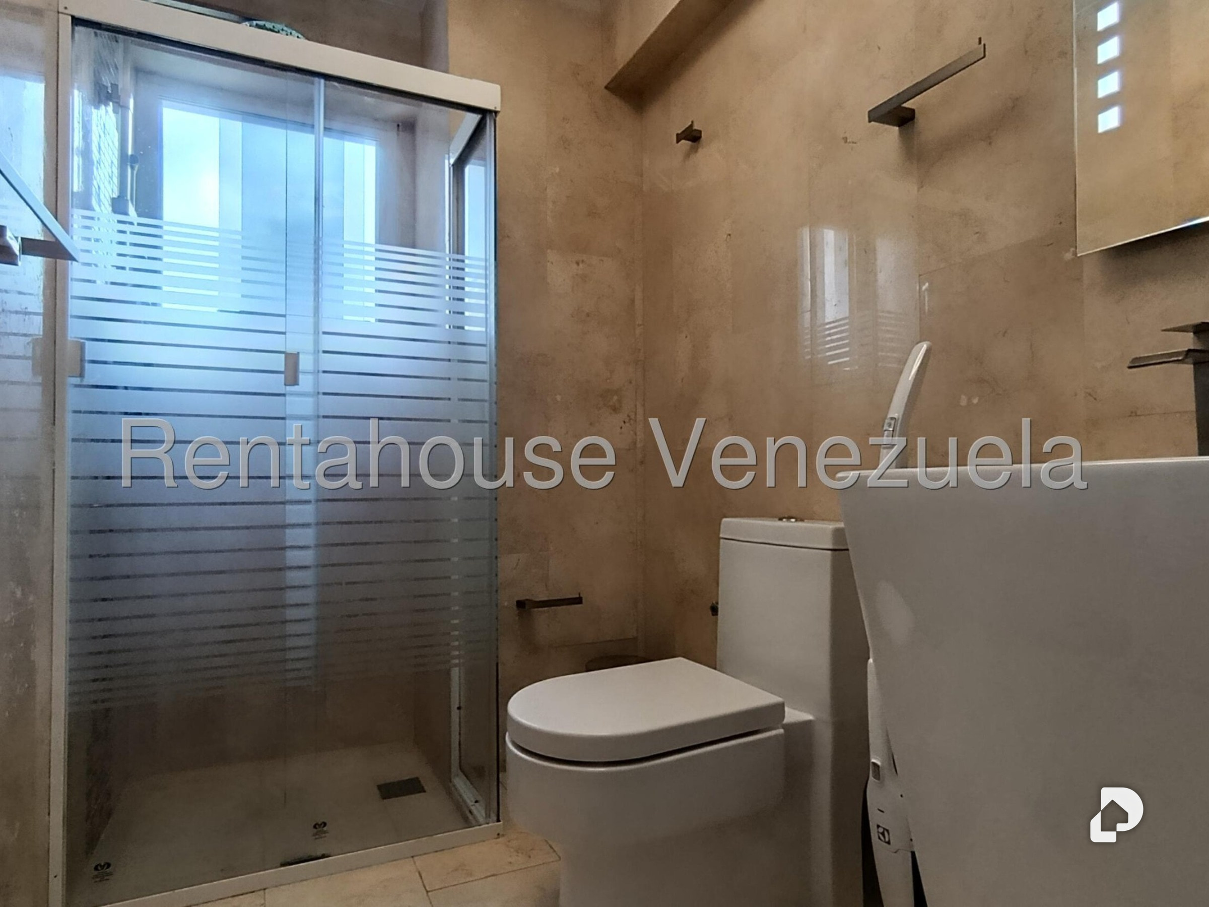 Apartamento en Urb. Miranda, Caracas – 12