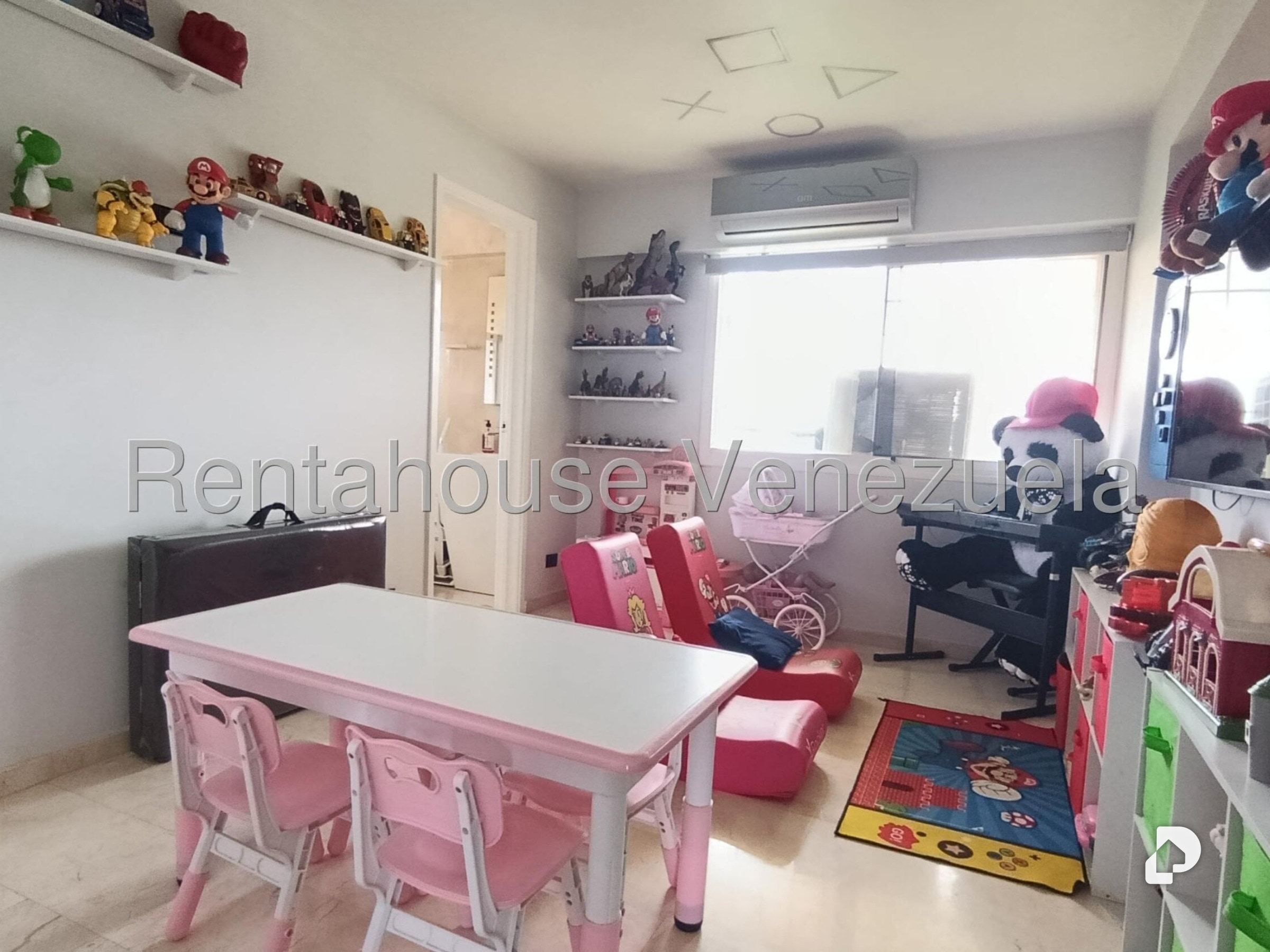 Apartamento en Urb. Miranda, Caracas – 13